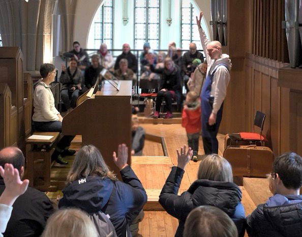Rückblick: Kinderkonzert mit „Orgelbauer Fröhlich“ in St. Pankratius